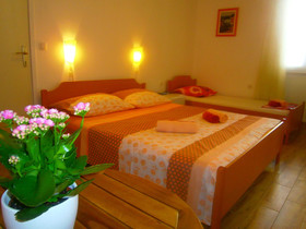 Rooms And Apartments Djanovic