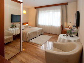 Royal Suites