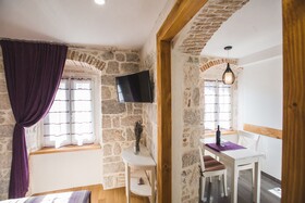 Sir George Luxury Suites
