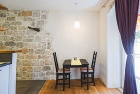 Sir George Luxury Suites