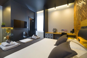 Split Industrial Design Rooms