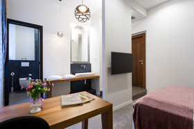 Starlight Luxury Rooms