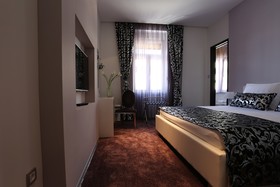 Starlight Luxury Rooms