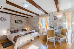 Studio Apartments Sv. Duje