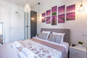 Studios & Room Poesia