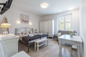 Studios & Room Poesia