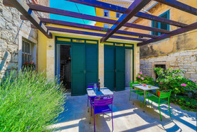 Veig Palace Apartments