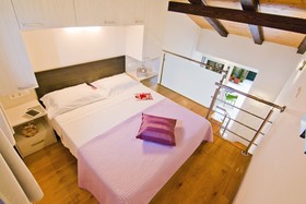 Veig Palace Apartments
