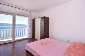 Emilie's House And Apartment