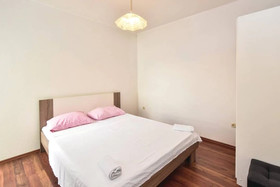 Emilie's House And Apartment