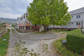 Apartment and Rooms Mila