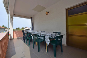 Apartment and Rooms Mila