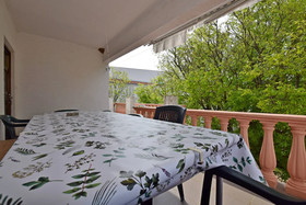 Apartment and Rooms Mila