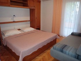 Apartments Adriana