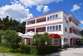 Apartments And Rooms Marko