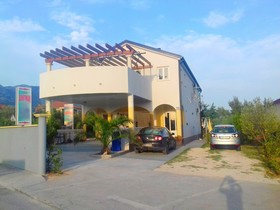 Apartments Bucic