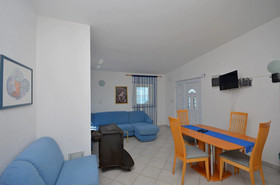 Apartments Mira