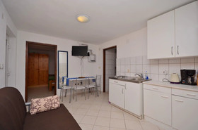 Apartments Mira