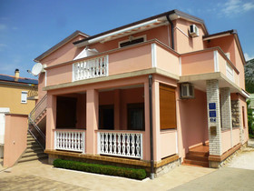 Apartments Pjer