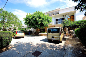 Apartments Zora