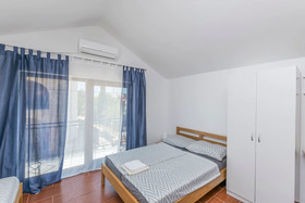 House Paklenica Stone