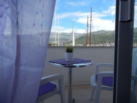 Rooms and Apartments Porat