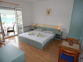 Rooms and Apartments Porat