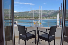 Rooms and Apartments Porat