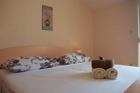 Rooms and Apartments Porat