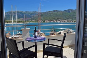 Rooms and Apartments Porat