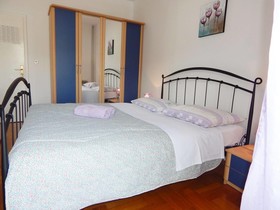 Rooms and Apartments Porat