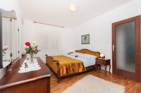 Apartments Augustin