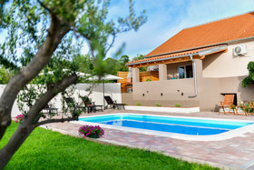 House Gabriela