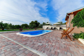 House Gabriela