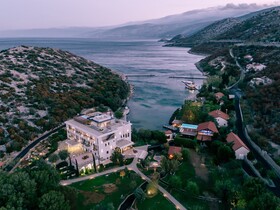 Veladrion Resort