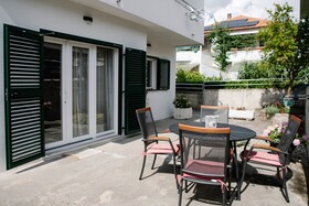 Apartments Petri - close to the sea