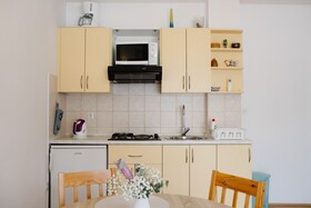 Apartments Petri - close to the sea