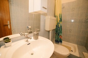 Apartments Petri - close to the sea