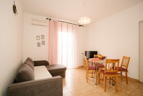 Apartments Petri - close to the sea