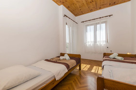 Apartments Lea