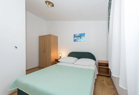 Apartments Marinko