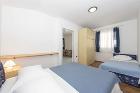 Apartments Marinko