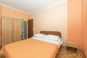 Apartments Marinko