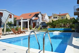 Holiday House Tina