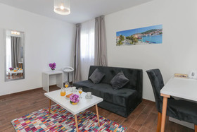 Apartment and Rooms Villa Niko