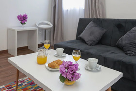 Apartment and Rooms Villa Niko