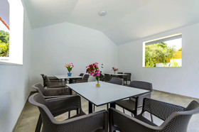 Apartment and Rooms Villa Niko