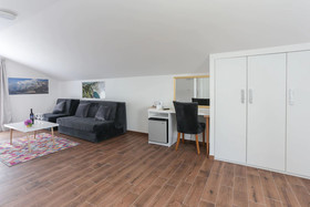 Apartment and Rooms Villa Niko
