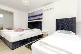 Apartment and Rooms Villa Niko
