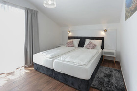 Apartment and Rooms Villa Niko